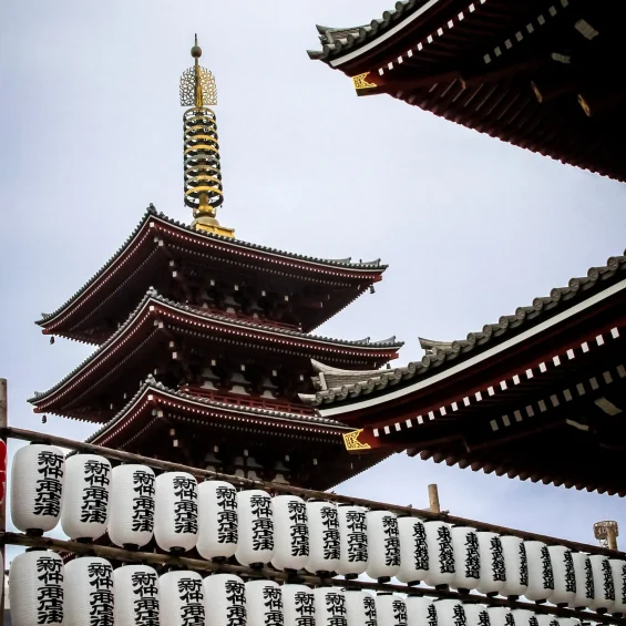 paper-lanterns-and-five-storied-pagoda-of-sensoji-2023-11-27-04-49-09-utc